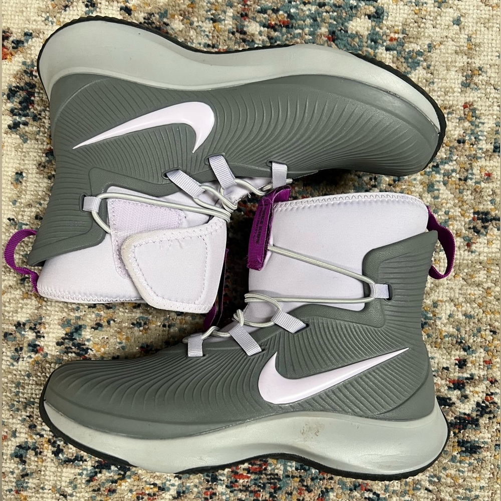 Nike Kid's Binzie Rain Boots - Picture 3 of 10